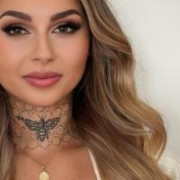 vanessa-leone